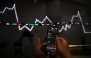 Risiko Pasar Global Meningkat, Sentimen Investor di Indonesia Ikut Tertekan